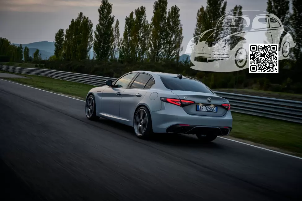 Alfa Romeo | GIULIA (952) | MOON LIGHT GRAY MATTE (с 2022) 1