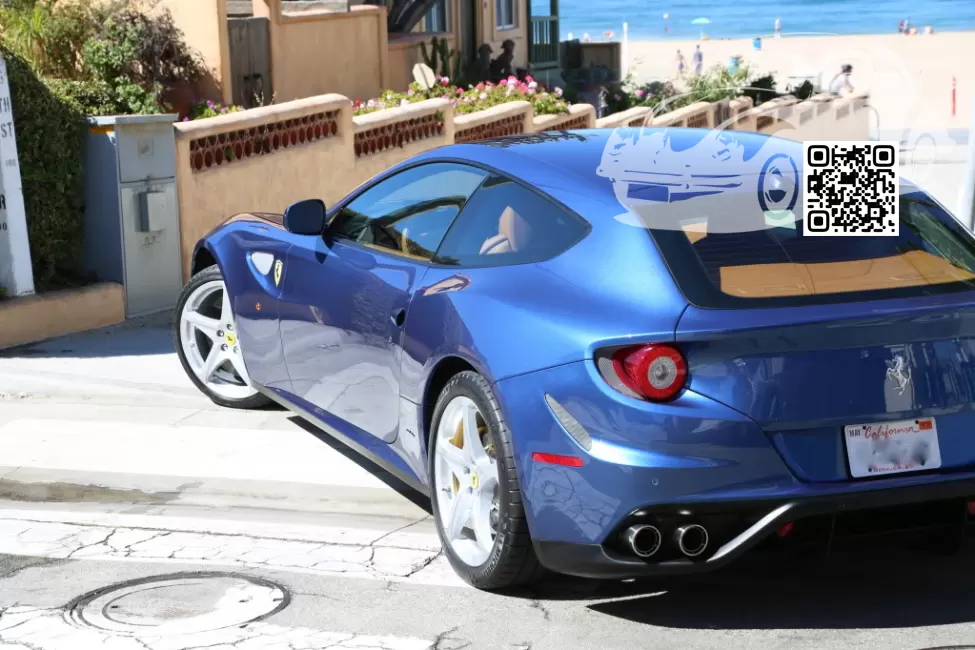 Ferrari | FF | 290829 - BLU MIRABEAU 0