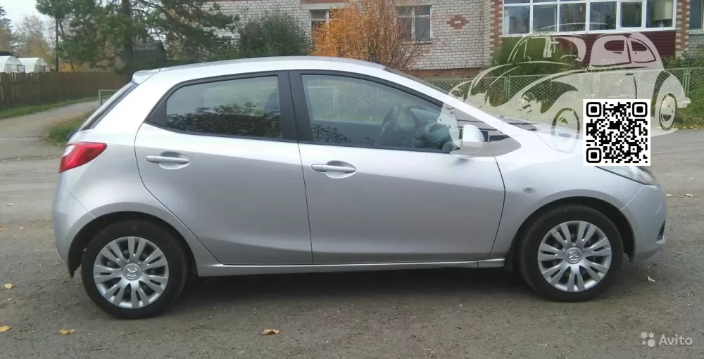 Mazda | 2 (DE) | 22V - SUNLIGHT SILVER 0