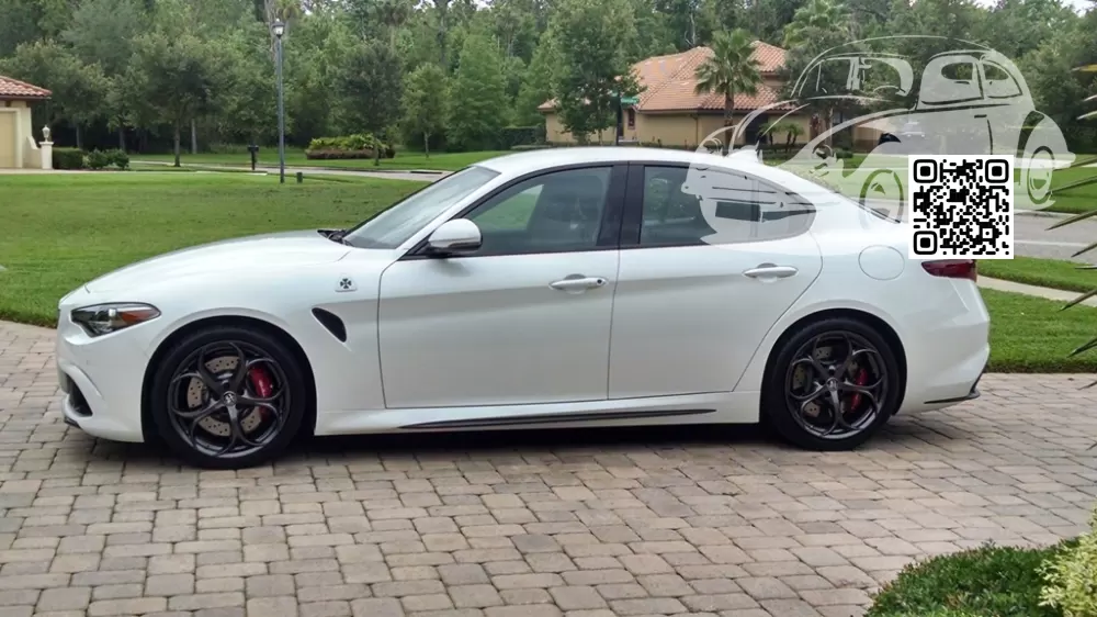 Alfa Romeo | GIULIA (952) | 248, 248/B, 4SA - BIANCO TROFEO, TROFEO WHITE (TRI-COAT METALLIC) 1