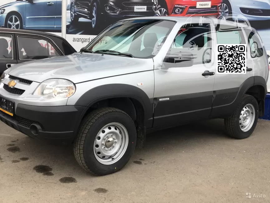 Lada | NIVA Travel | 669 - ЖИДКОЕ СЕРЕБРО 0