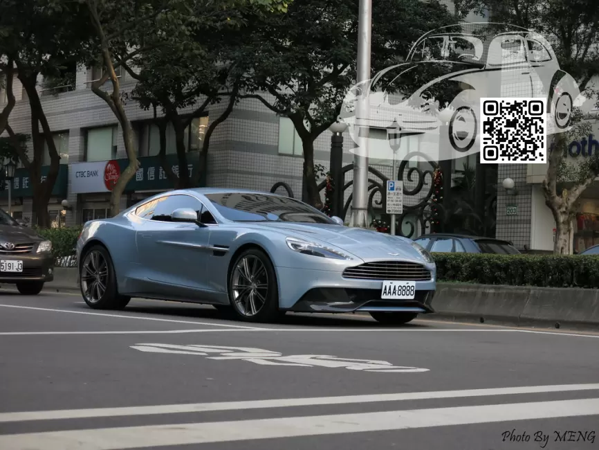 Aston Martin | VANQUISH 2 (AM310) | 5074D, AST5074D - MAKO BLUE 0