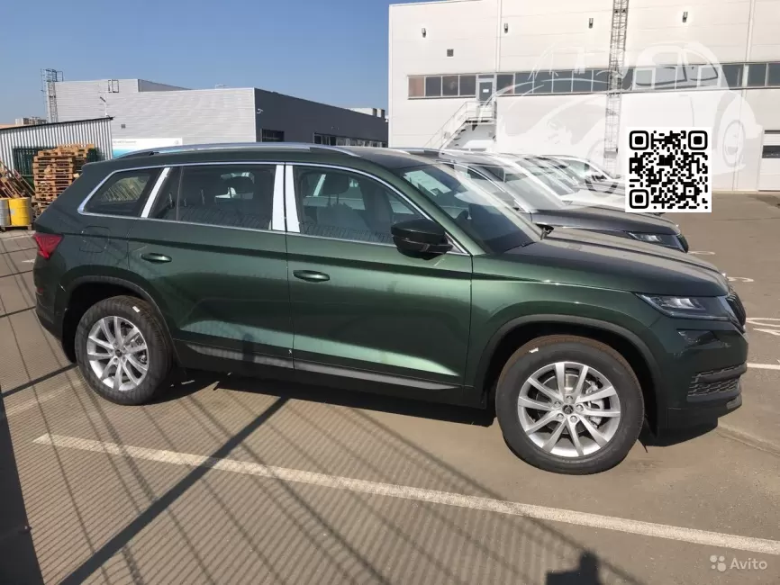 Skoda | KODIAQ (NS7) | LG6Y, 2A, G6Y, 2A2A - EMERALD GREEN, ZELENA EMERALD, VERT EMERAUDE, EMERALD GRUN (с 2018) 0