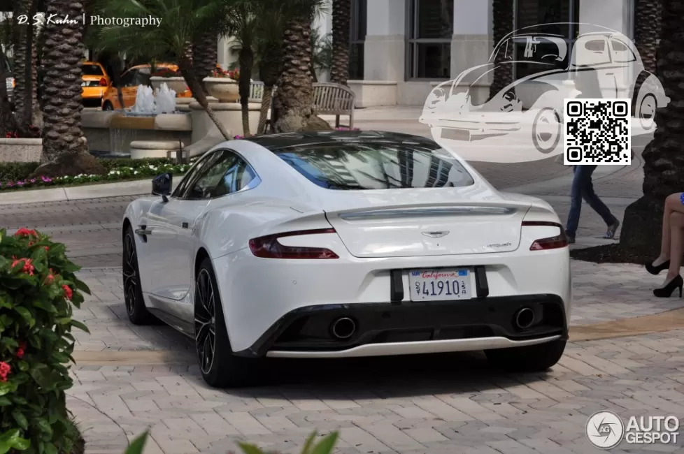 Aston Martin | VANQUISH 2 (AM310) | 5117H, AST5117H, AST5057D - STRATUS WHITE 1