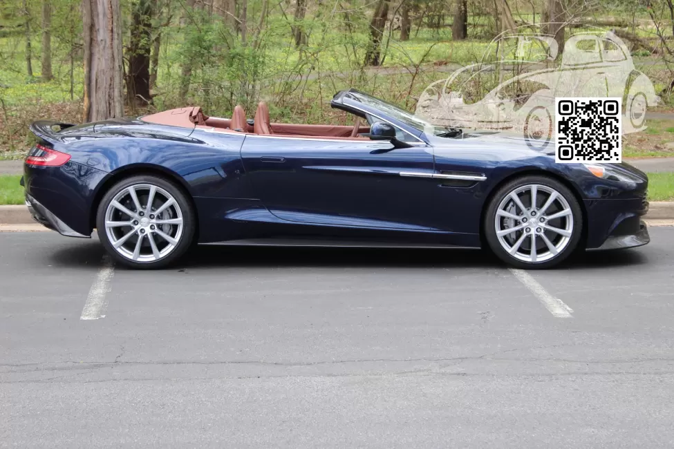 Aston Martin | VANQUISH 2 (AM310) | 5124H, AST5124H - MIDNIGHT BLUE 1