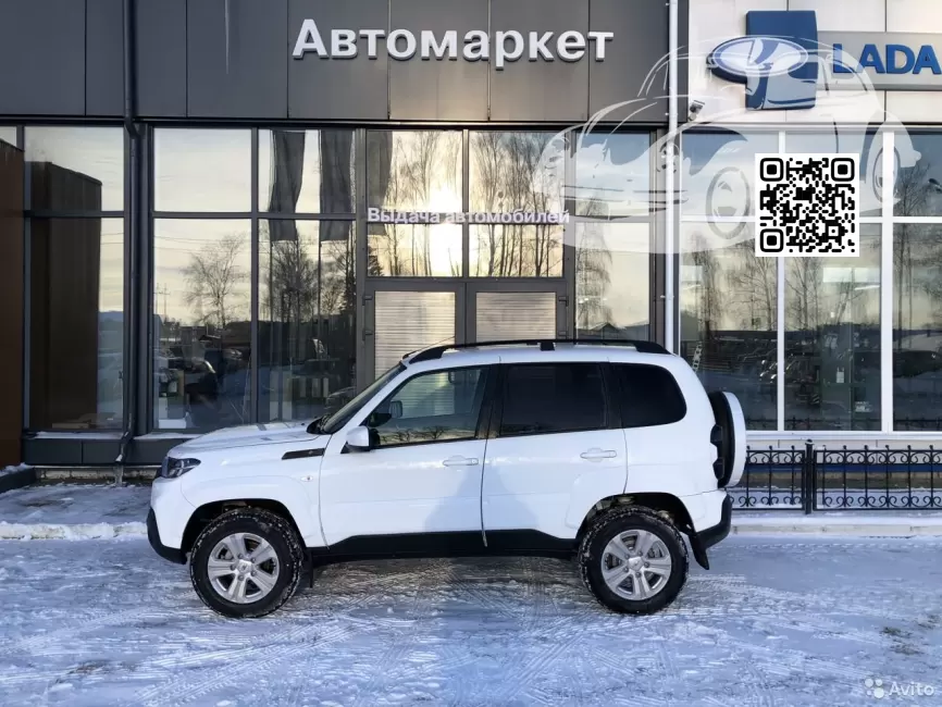 Lada | NIVA Travel | 204 - АЙСБЕРГ (СОЛИД) 0