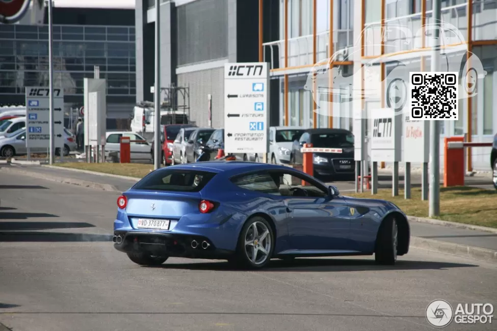 Ferrari | FF | 524 - AZZURRO CALIFORNIA 1