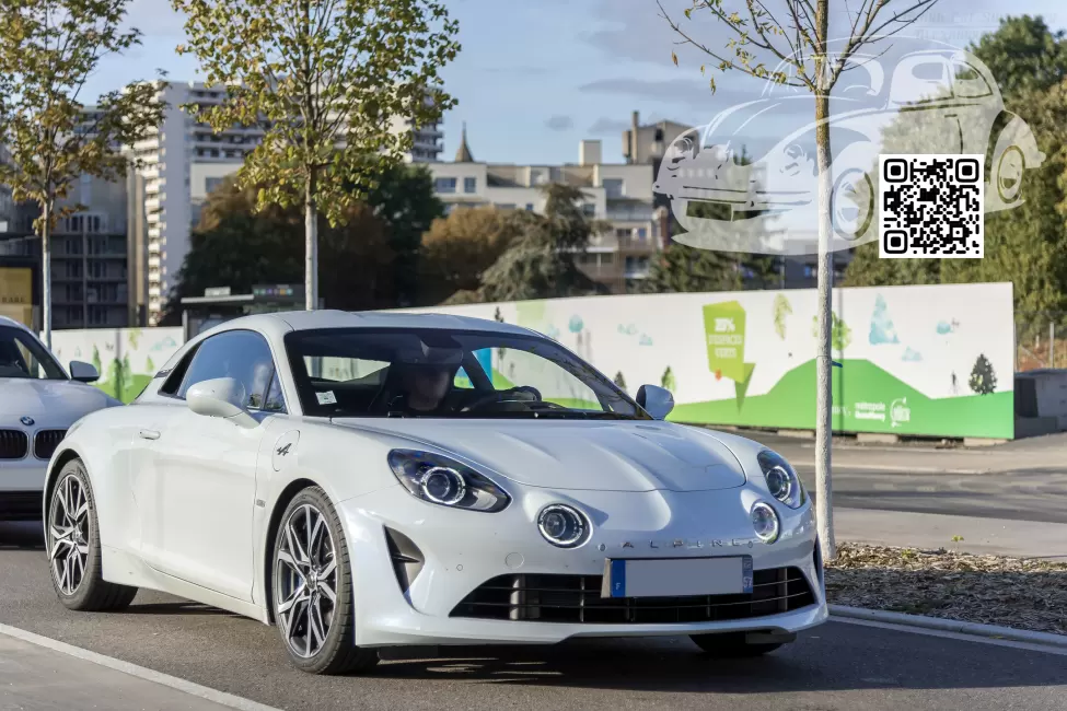 Alpine | A110S | QNC - BLANC NACRE, PERLMUTT-WEISS, GLAZE WHITE, WHITE PEARL, ARCTIC WHITE, WEISS NACRE, BLANC SOLAIRE 0