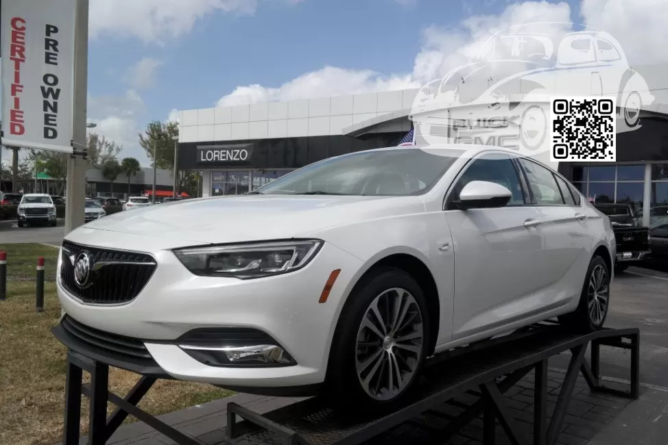 Buick | Regal Sportback | GP6, 486B - WHITE FROST TRICOAT, ABALONE WHITE, WHITE FROST TINTCOAT 1