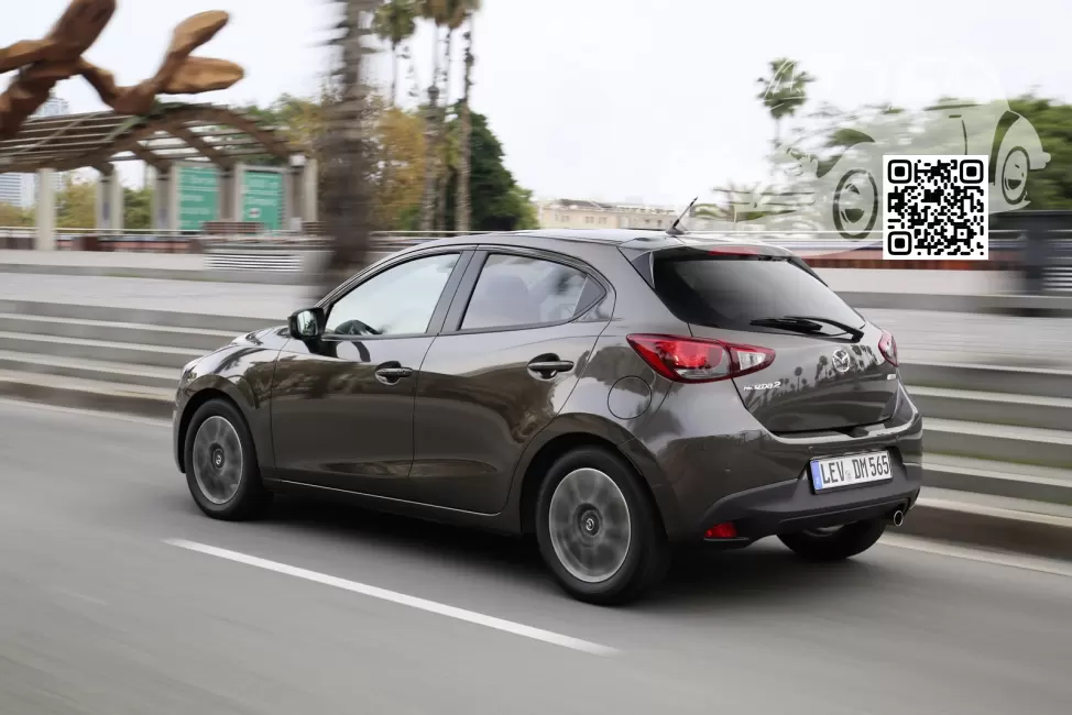 Mazda | 2 (DJ) | 42S - TITANIUM FLASH 1