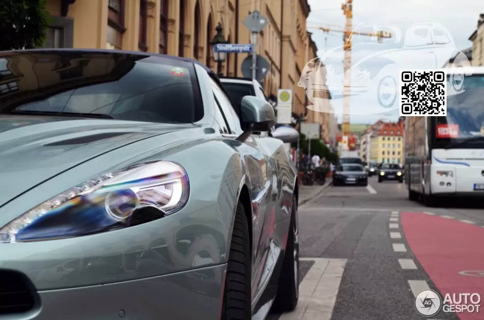 Aston Martin | VANQUISH 2 (AM310) | 5078D, AST5078D - HARDLY GREEN 1