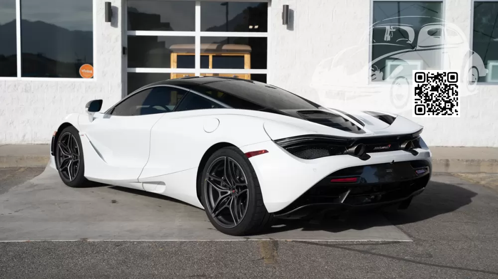 McLaren | 720S | SILICA WHITE 1