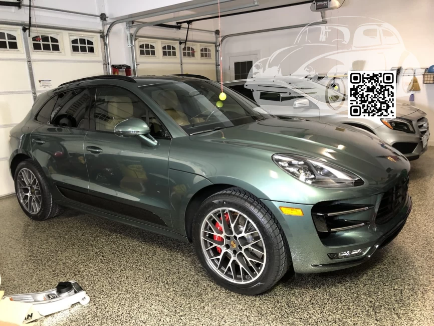 Porsche | MACAN (95B) | 2B5, L2B5 - MALACHITE GREEN, MALACHITGRUEN 1