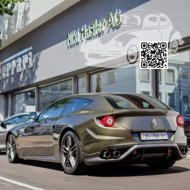 Ferrari | FF | OYSTER METALLIC 1