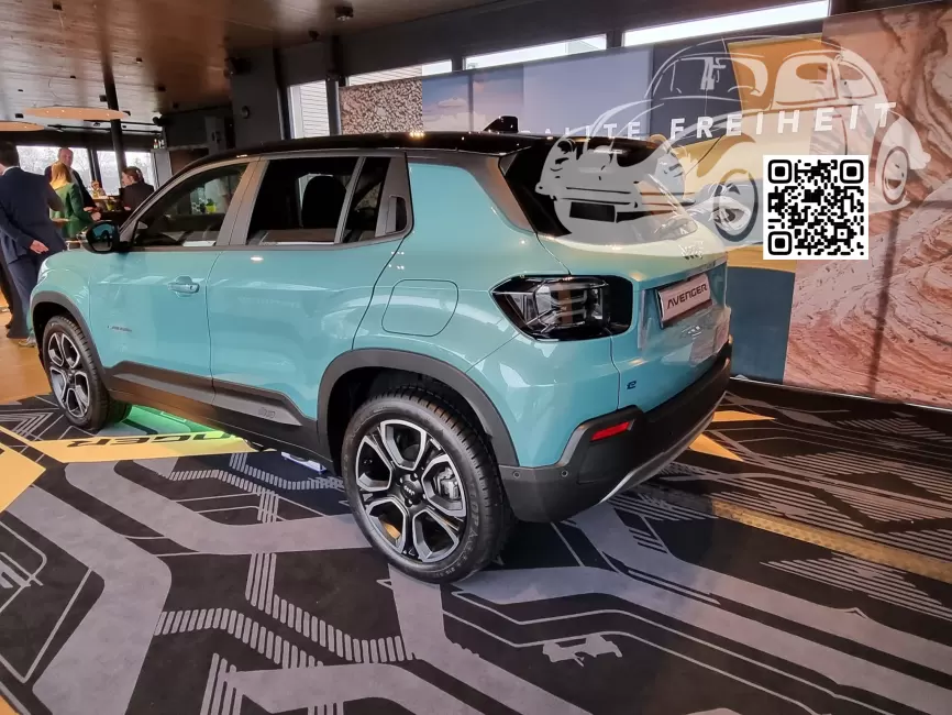 Jeep | AVENGER | 959 - LAKE GREEN, LAKE, LAKE BLUE-GREEN, CERAMIC AZURE (с 2023) 1
