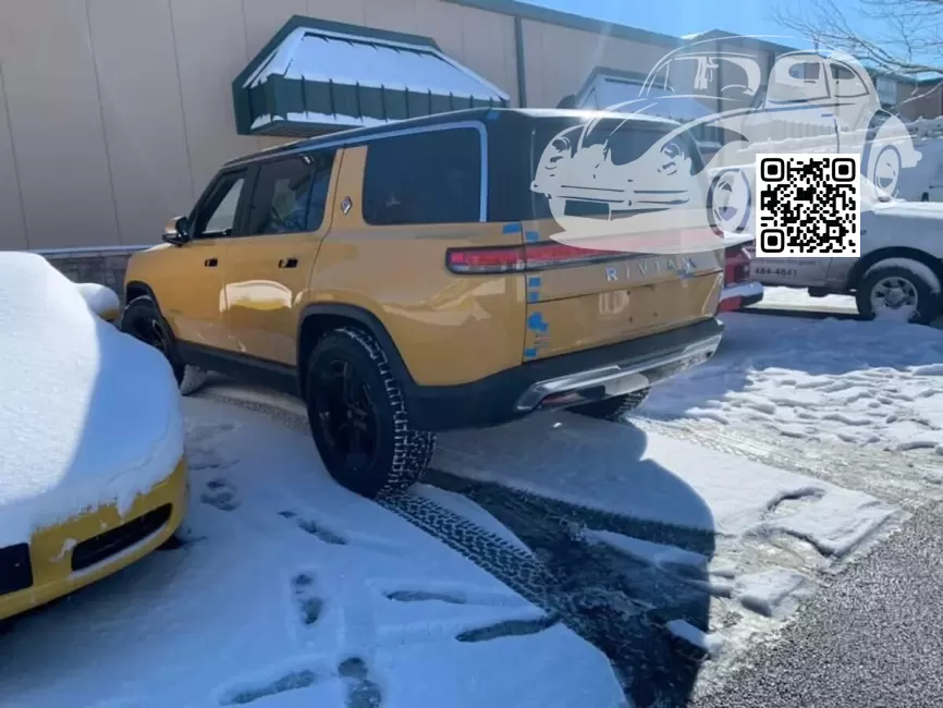 Rivian | R1S | EXP010 - COMPASS YELLOW (СОЛИД) 1