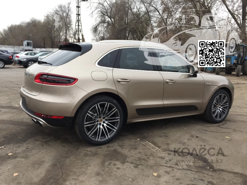 Porsche | MACAN (95B) | 4T, C1Y, LC1Y, 4T4T - PALLADIUM, PALLADIUMMETALLIC, COBRA BEIGE, SAND GOLD, SWEET DATE GOLD 1