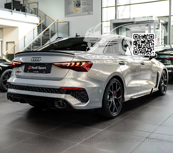 Audi | A3, A3 Sportback IV (8Y) | 9560195 - EXTREME SILVER, EXTREME SILVER METALLIC (BENTLEY) 1